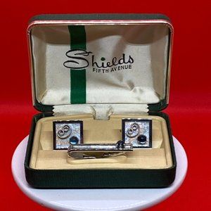 SHIELDS FIFTH AVENUE Vintage Cufflinks and Tie Clip Set Silver Blue Stone